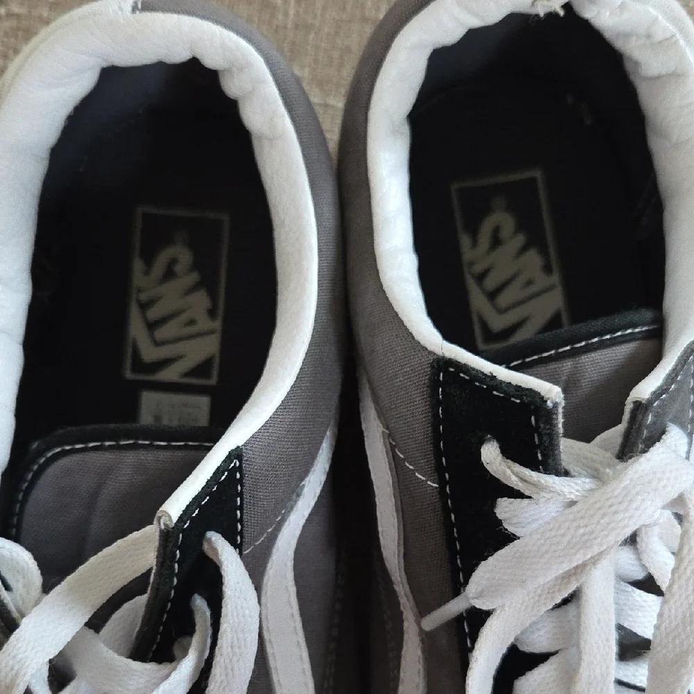 Vans White, Grey & Black UA Old Skool Shoes Mens 13 - Picture 6 of 10